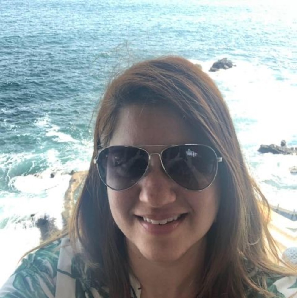 Meet your Posher, Daniela
